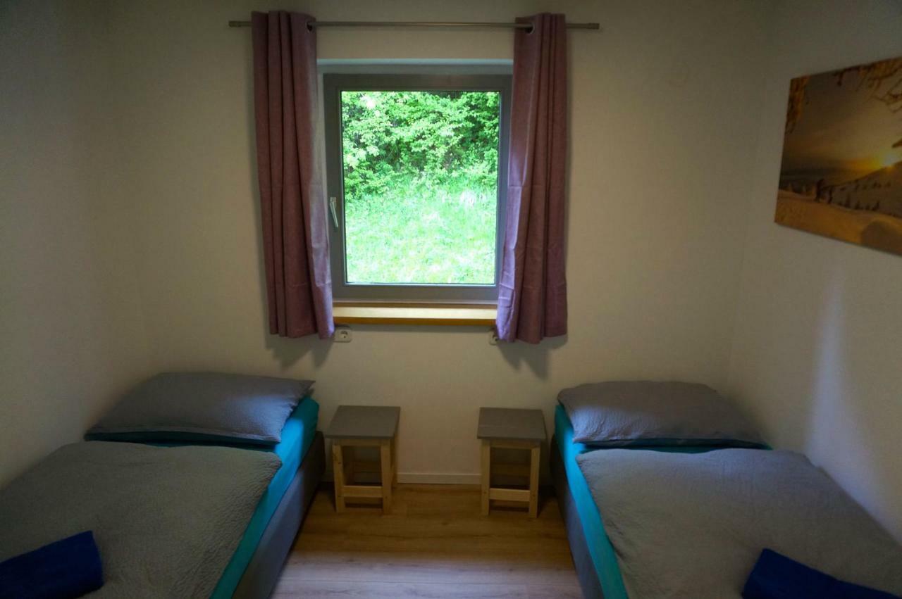 Haus Peter Bed & Breakfast Latschach ober dem Faakersee Екстериор снимка